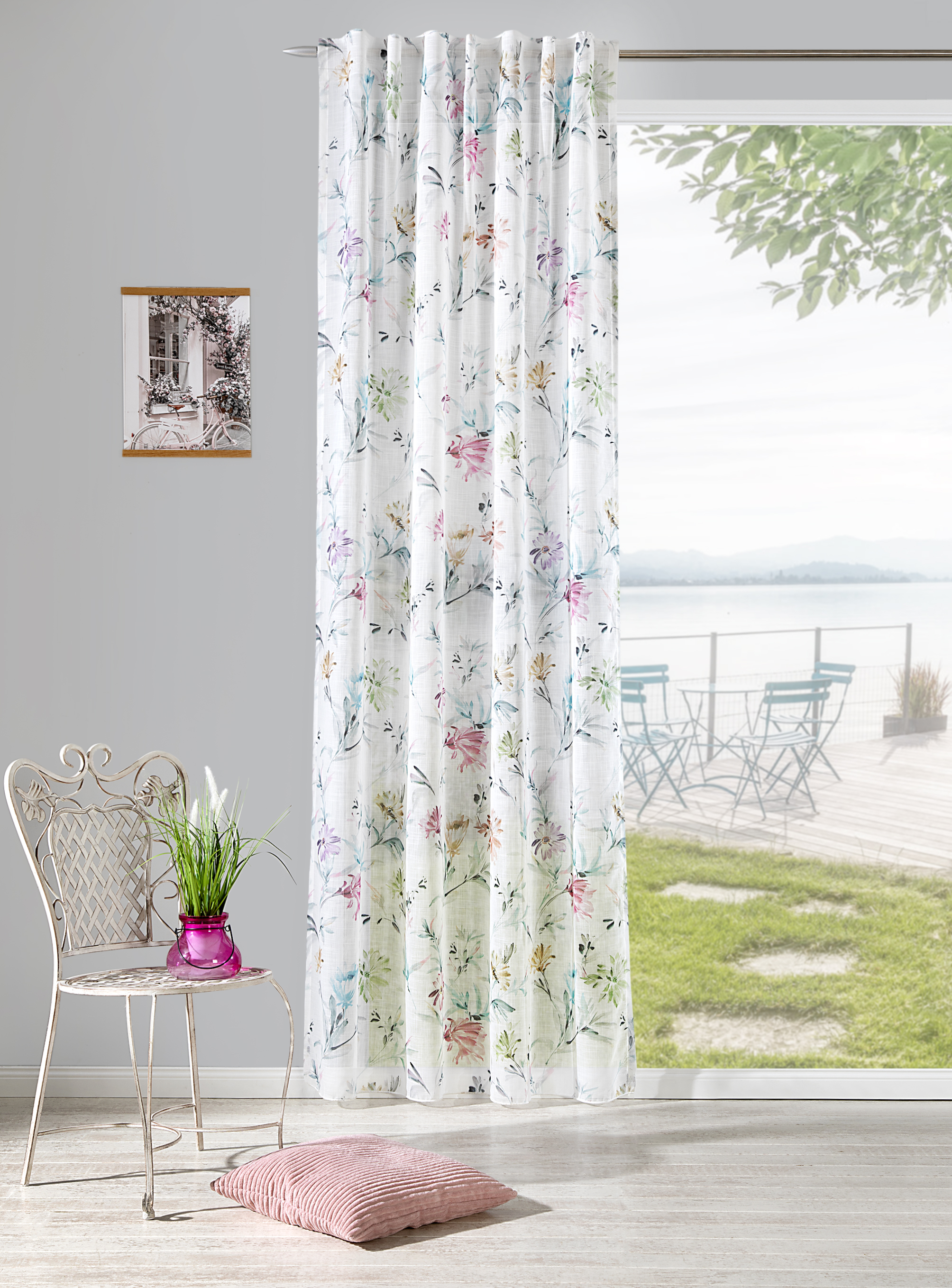 Schal mit verdeckten Schlaufen Astrid 140 x 245 cm – Romantisches Floral-Muster in Multicolor