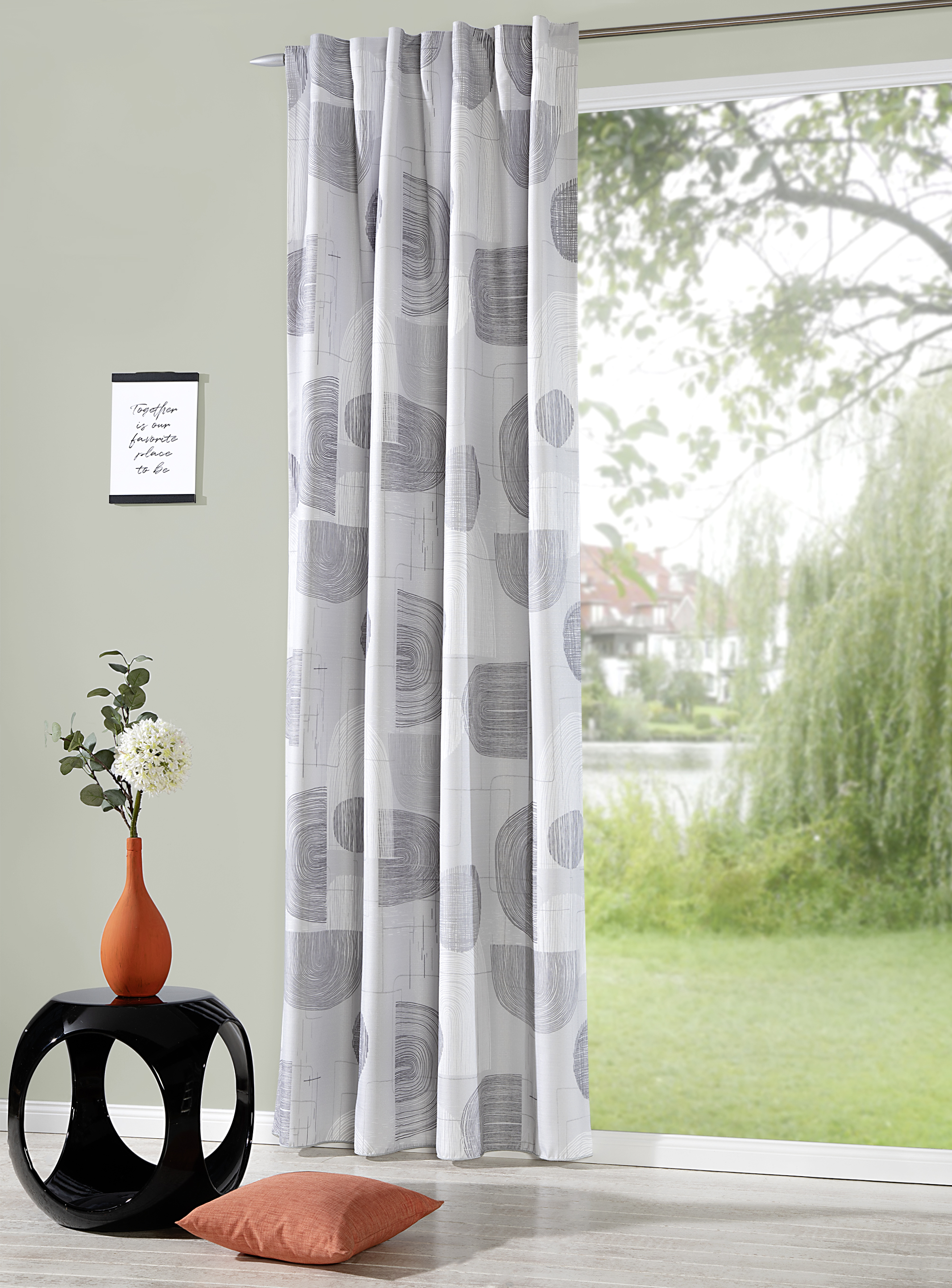 Schal mit verdeckten Schlaufen Solveig Blickdicht 140 x 245 cm – Retro-Look & Grafik-Design